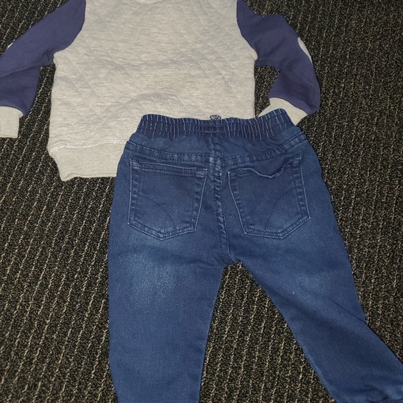 Two piece outfit - Picture 2 of 2